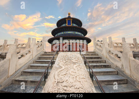 Meraviglioso e fantastico tempio di Pechino - Il Tempio del Cielo a Pechino in Cina. Sala della Preghiera del Buon Raccolto. Foto Stock