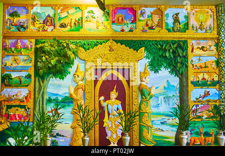 YANGON, MYANMAR - Febbraio 27, 2018: le sculture di Nats (spiriti) in corrispondenza del telaio della porta e sulla porta del tempio Chaukhtatgyi, il 27 febbraio a Yangon. Foto Stock