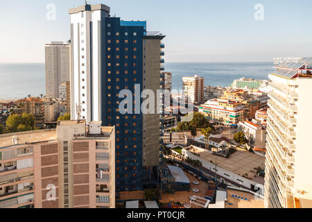 Vista sul mare, un grattacielo a Benidorm, Spagna, Europa. Foto Stock
