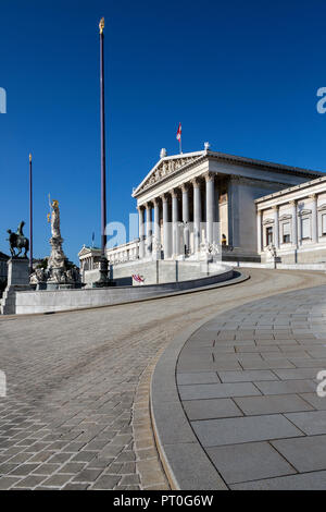 Gli edifici del Parlamento europeo su Ringstrabe di Vienna in Austria. Il Parlamento austriaco è il legislatore bicamerale in Austria. Si compone di due camere: t Foto Stock