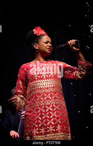 Vimala Rowe canta Billie Holiday canzoni con Giovanni Ethridge, Scarborough Jazz Festival 2018 Foto Stock