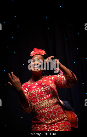 Vimala Rowe canta Billie Holiday canzoni con Giovanni Ethridge, Scarborough Jazz Festival 2018 Foto Stock
