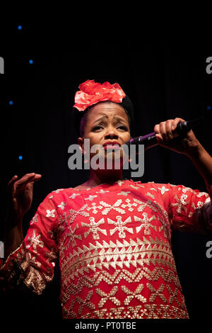 Vimala Rowe canta Billie Holiday canzoni con Giovanni Ethridge, Scarborough Jazz Festival 2018 Foto Stock