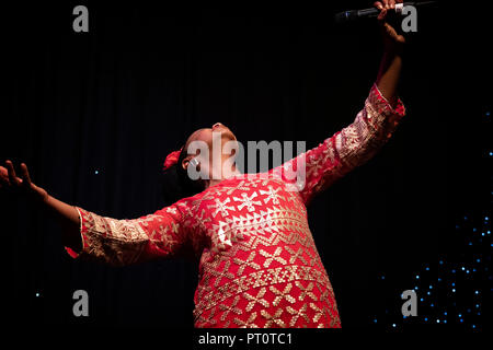 Vimala Rowe canta Billie Holiday canzoni con Giovanni Ethridge, Scarborough Jazz Festival 2018 Foto Stock