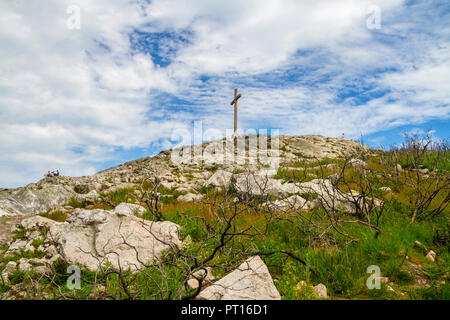 Croce alla testa di Bray, Wicklow, Irlanda, passeggiate in collina climbing, salute benessere concept Foto Stock