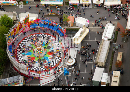 Vista aerea, Stunicken luna park sul Santa Monica piazza e intorno alla chiesa Paulus, Hamm, la zona della Ruhr, Renania settentrionale-Vestfalia, Germania, Europa Foto Stock