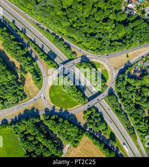 Approccio autostrada strada autostrada A52 e Bundesstraße 226 e Bundesstraße 224, rotonda, Gelsenkirchen, Buer, la zona della Ruhr, Renania settentrionale-Vestfalia, Germania, Europa Foto Stock