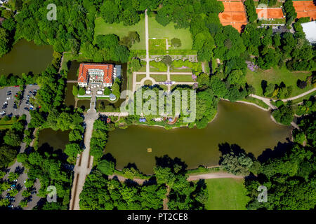 Castello Bergère con party di nozze nel parco, outdoor matrimonio, Gelsenkirchen, Buer, la zona della Ruhr, Renania settentrionale-Vestfalia, Germania, Europa Foto Stock