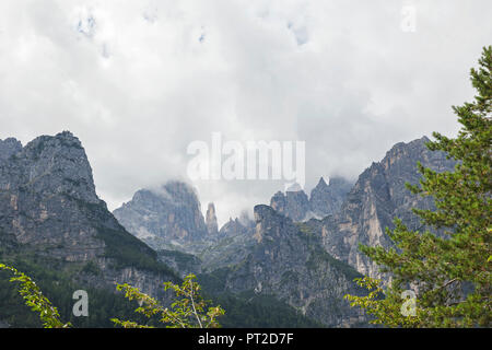 L'Italia, Trentino Dolomiti di Brenta e il Parco Naturale Adamello Brenta, Campanile Basso Foto Stock