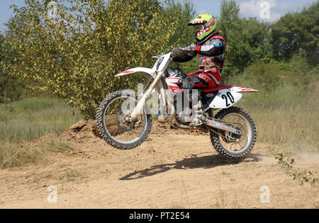 ARSENYEV, Russia - 30 ago: Rider partecipa al round di t Foto Stock