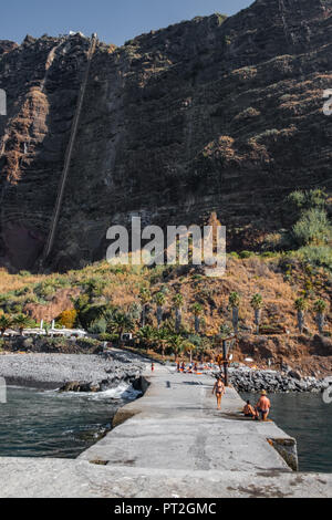 Spiaggia di Fajã dos Padres - Isola di Madeira Foto Stock