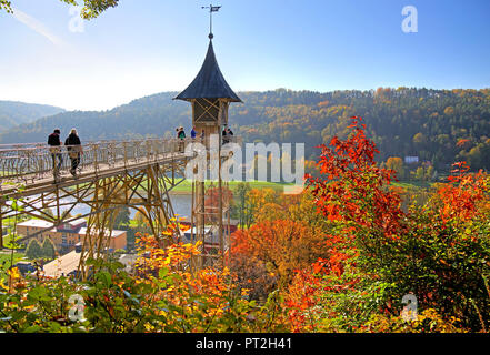 Passeggero storico ascensore con vista dell'Elba, Bad Schandau, Elba montagne di arenaria, Elba, Svizzera Sassone, Bassa Sassonia, Germania Foto Stock