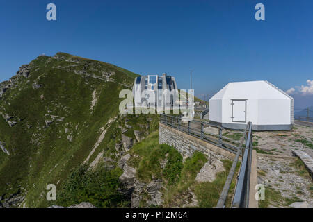 Fiore di pietra ristorante di montagna sul Monte Generoso o Calvagione dall architetto Ticinese Mario Botta, il lago di Lugano Lugano, Alpi, Ticino, Svizzera Foto Stock