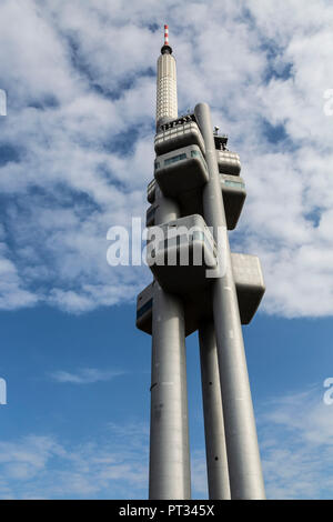 Europa, Repubblica Ceca, Praga Zizkov Torre della Televisione Foto Stock