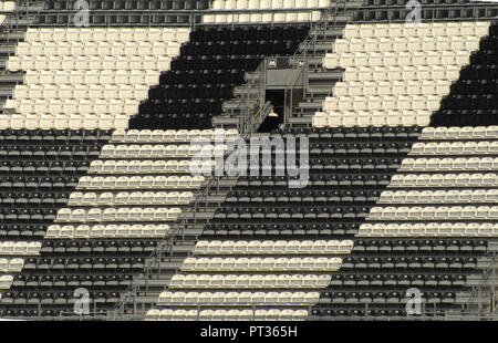 Altamente metaforico sfondo/sfondo di stadio vuoto sedi. Fotografato in Florida, Stati Uniti d'America. Foto Stock