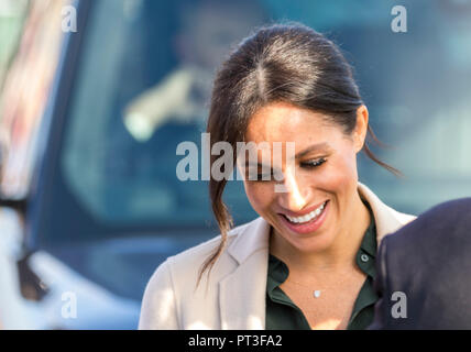 Il Joff Centro Giovanile, Peacehaven, East Sussex, Regno Unito. Il 3 ottobre 2018. Il principe Harry e Meghan Markle fanno la loro prima visita ufficiale a Sussex Foto Stock