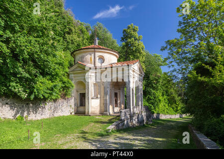 Vista delle cappelle e la via sacra del Sacro Monte di Varese, Sito Patrimonio Mondiale dell'Unesco, Il Sacro Monte di Varese Varese, Lombardia, Italia, Foto Stock