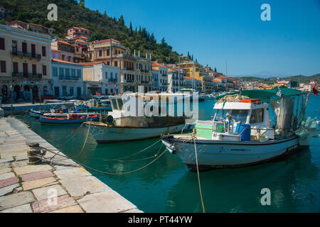 Barche da pesca in GHITHIO, Grecia Foto Stock