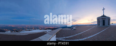 L'area monumentale di Cima Grappa, Monte Grappa, Prealpi Bellunesi, Crespano del Grappa, provincia di Vicenza, Veneto, Italia, Foto Stock