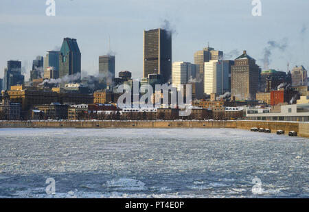 Montreal, Canada, 2 gennaio 2017.Vista di Montreal durante un inverno ondata di freddo.Credit:Mario Beauregard/Alamy Live News Foto Stock