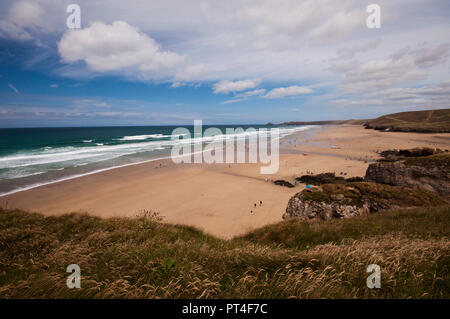 La spiaggia a Perranporth in Cornovaglia, England Regno Unito Foto Stock