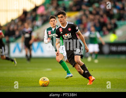 Edinburgh, Regno Unito. 6 ottobre 2018. Scottish Premiership - Hibernian v Hamilton Academicals, Edimburgo, Midlothian, Regno Unito. 06,10, 2018. Pic mostra: Hamilton defender, Shaun desidera, sulla sfera come Hibs thrash Hamilton Academicals da 6 obiettivi e 0 a Easter Road Stadium, Edimburgo Credito: Alamy/Ian Jacobs Credito: Ian Jacobs/Alamy Live News Foto Stock