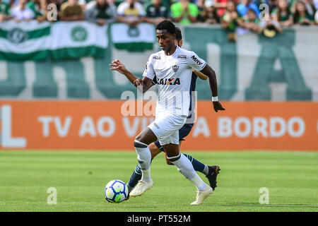 Chapeco, Brasile. Il 7 ottobre 2018. SC - Chapeco - 06/10/2018 - Campionato brasiliano un 2018 Chapecoense x Atl tico-MG - Luan Atletico-MG lettore durante il match contro Chapecoense a Arena Conda stadium per il campionato brasiliano a 2018. Foto: Ricardo Luis Artifon / AGIF Credito: AGIF/Alamy Live News Foto Stock