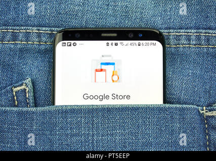 MONTREAL, Canada - 4 ottobre 2018: Google Store su s8 schermo. Google Store è un rivenditore online di proprietà di Google, che vende Nexus e dispositivi di pixel. Foto Stock