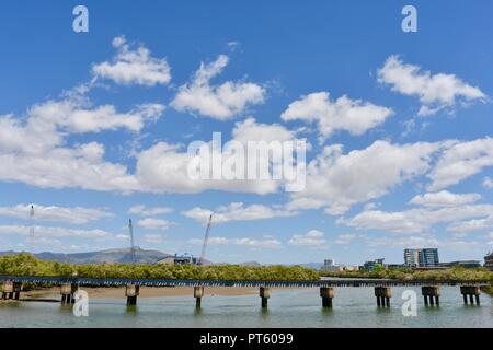 Un vecchio ponte ferroviario, Townsville, QLD, Australia Foto Stock