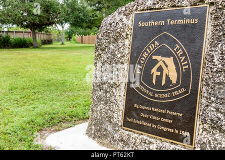 Florida, Everglades, Big Cypress National Preserve, National Scenic Trail, Southern Terminus, Oasis Visitor Center, FL180731028 Foto Stock