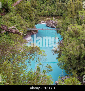 Hokitika river gorge conosciuta per le sue acque turchesi, west coast, escursionismo in Nuova Zelanda. Foto Stock