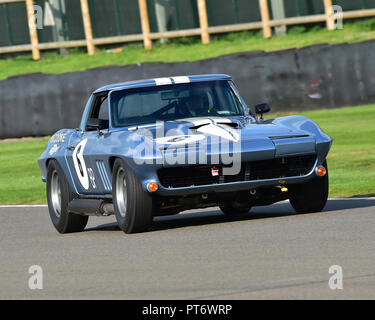 Nick Jarvis, Stig Blomqvist, Chevrolet Corvette Stingray, Royal Automobile Club TT celebrazione, chiuso il cockpit vetture GT, 1960 - 1964, Goodwood Foto Stock