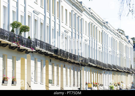 Regency terrazza case di città, Piazza imperiale, Cheltenham, Gloucestershire, England, Regno Unito Foto Stock