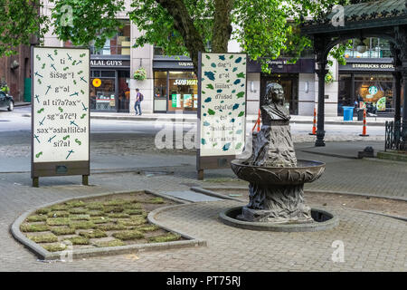 Capo Seattle busto in bronzo o statua a Pioneer Square, Pioneer distretto, centro di Seattle, nello stato di Washington, USA. Foto Stock