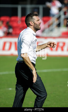 Washington DC, Stati Uniti d'America. Il 7 ottobre, 2018. D.C. Regno Head Coach Ben Olsen dopo una sequenza di lunghezza massima MLS partita di calcio tra la c.c. Regno e il Chicago Fire in campo Audi a Washington DC. Justin Cooper/CSM/Alamy Live News Foto Stock