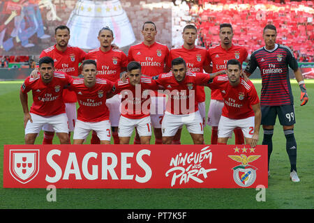 Lisbona, Portogallo Portogallo. Il 7 ottobre, 2018. SL Benfica team lineup visto prima la lega NN. 2018/19 partita di calcio tra SL Benfica vs FC Porto. Credito: David Martins SOPA/images/ZUMA filo/Alamy Live News Foto Stock