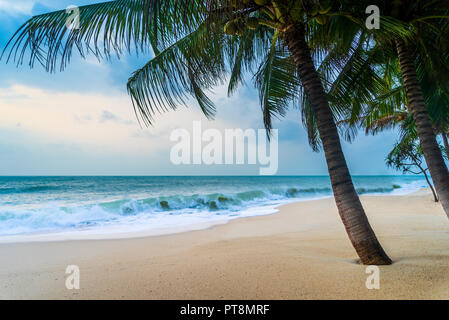 Mare sunrise in Koh Samui, Thailandia. Foto Stock