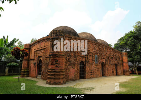 La Moschea Kherua (1582) a Sherpur. Bogra, Bangladesh. Foto Stock