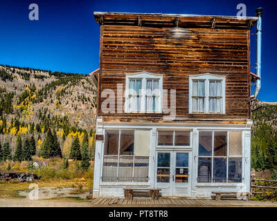 Edificio storico nella città fantasma di Sant'Elmo, Colorado Foto Stock