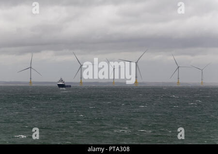 Eolici offshore europei centro distribuzione off Aberdeen visto durante le tempeste Foto Stock