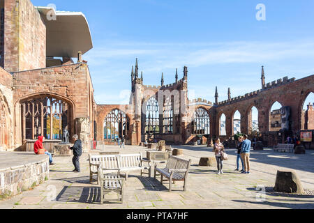 La parrocchia di san Michele Cattedrale rovine, Coventry, West Midlands, England, Regno Unito Foto Stock