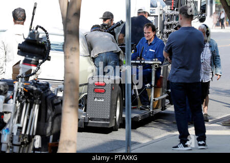 Quentin Tarantino è visto il set di 'una volta in Hollywood' sulla Burbank Boulevard il 6 ottobre 2018 di Burbank, in California. Foto Stock