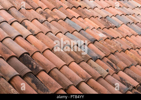 Antiche tegole di sfondo - vintage coperture in ceramica Foto Stock