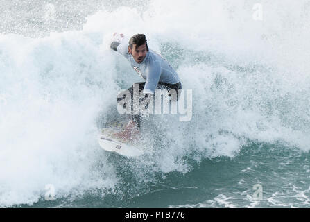 British campionati di surf e British Cup 2018, Mens aprire winnerJay Quinn 35 anni Nuova Zelanda nato in rappresentanza del Galles, Roxy womens vincitore Lucia Foto Stock