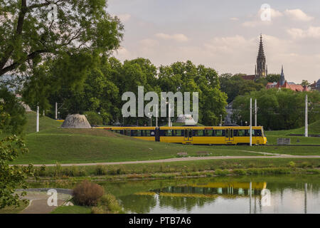 STUTTGART, Germania - settembre 15,2018: Schlossgarten Questo parco pubblico collega il centro della città di Bad Cannstatt.Questa è la zona tra Leuz Foto Stock