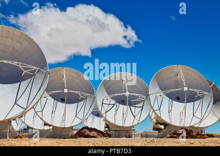 Il più grande di tutto il mondo Telescope Array in Cile Foto Stock