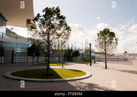 Dettagli esterni e il panorama internazionale della nuova terminal dell aeroporto di Gibilterra Foto Stock