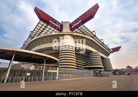 Vista su San Siro - Gazzetta arena di milano FC ed FC Inter Foto Stock