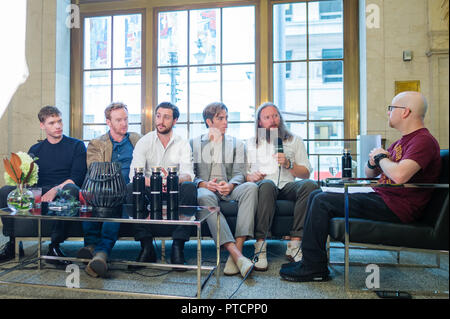 2018 Toronto Film Festival 'Casa di Aurora ospita un'intervista con gli attori da 'fuorilegge King' dotate di: Billy Howle, Tony Curran, Aaron Taylor-Johnson, Chris Pine, David Mackenzie, Steve Weintraub dove: Toronto, Canada quando: 07 set 2018 Credit: Lu Chau/WENN.com Foto Stock