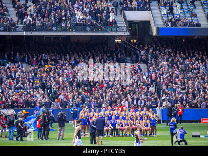 West Coast Eagles football club team che posano per una fotografia al 2018 AFL Grand Final di MCG Melbourne Victoria Australia. Foto Stock